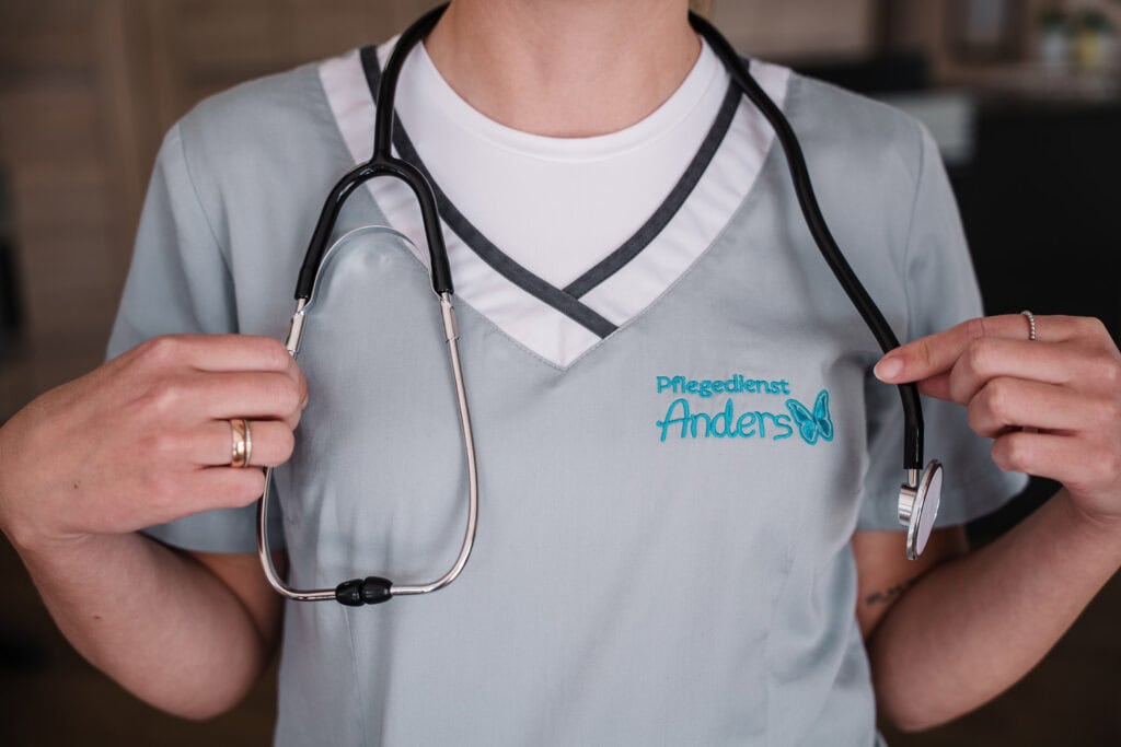 pflege anders boppard buchholz pflegerin logo - Anders Pflege aus Boppard - Ambulanter Pflegedienst Anders